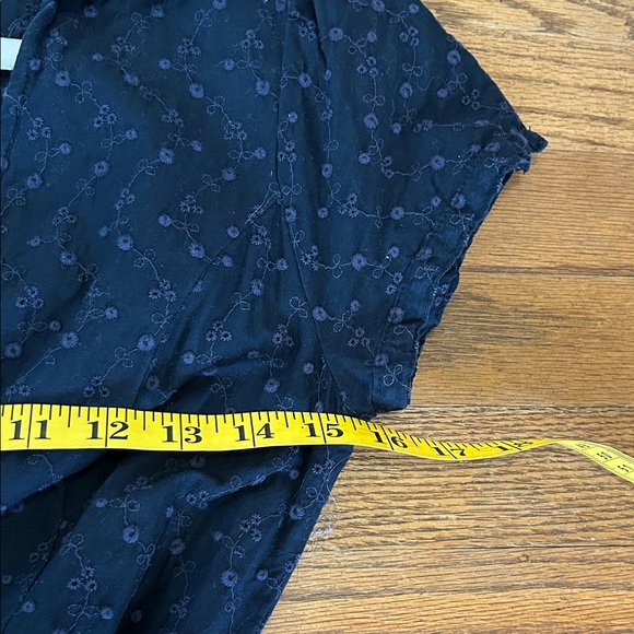 Banana Republic Dress Women’s 6 Navy Eyelet Wrap Cotton Floral Embroidered - Picture 10 of 15